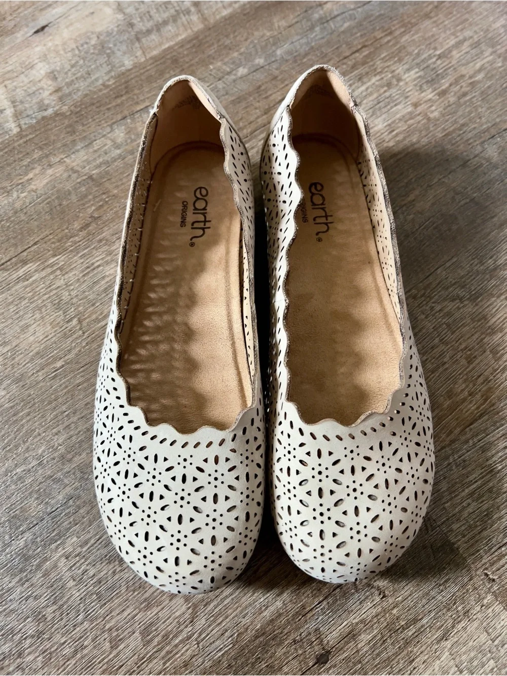 Earth Bria Round Toe Ballet Flats Casual Slip-On Shoes- Size 10 WIDE